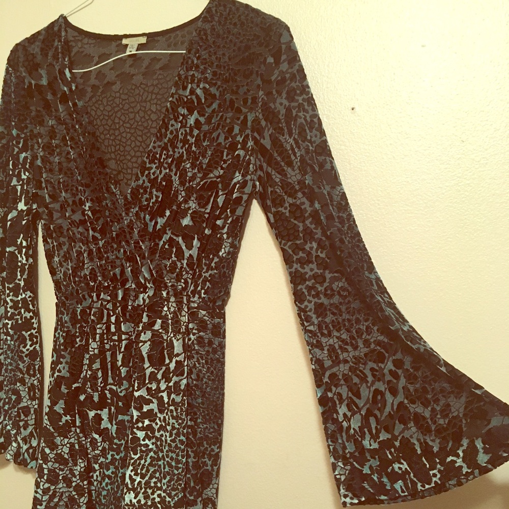 Velvet printed long sleeve romper!